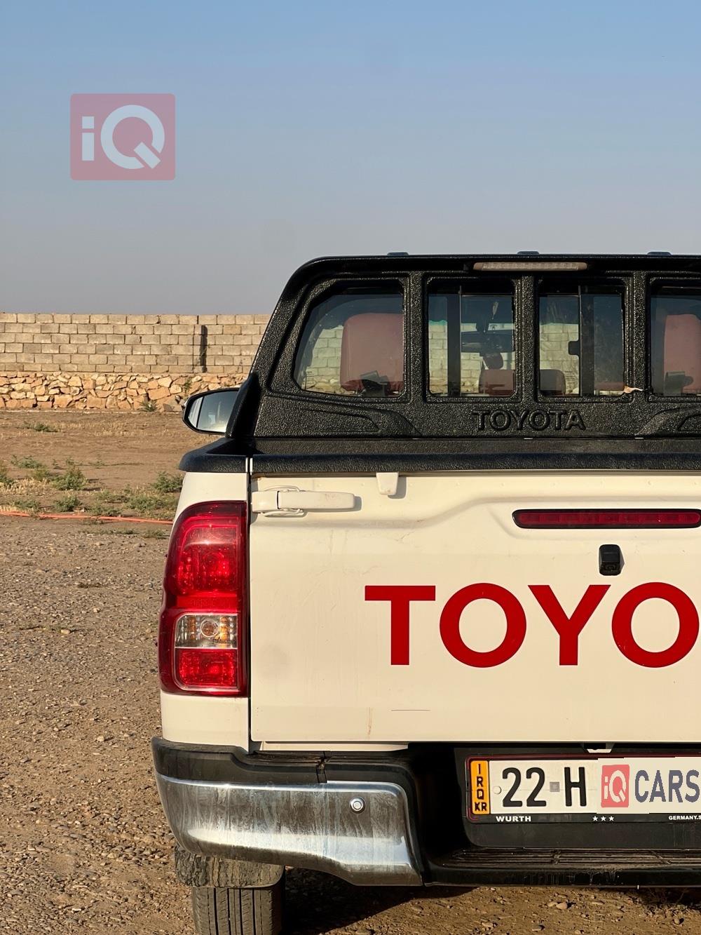 تويوتا هايلوكس